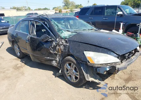 2007 Honda Accord 2.4 Ex z USA, uszkodzony, nr VIN 1HGCM56897A004808